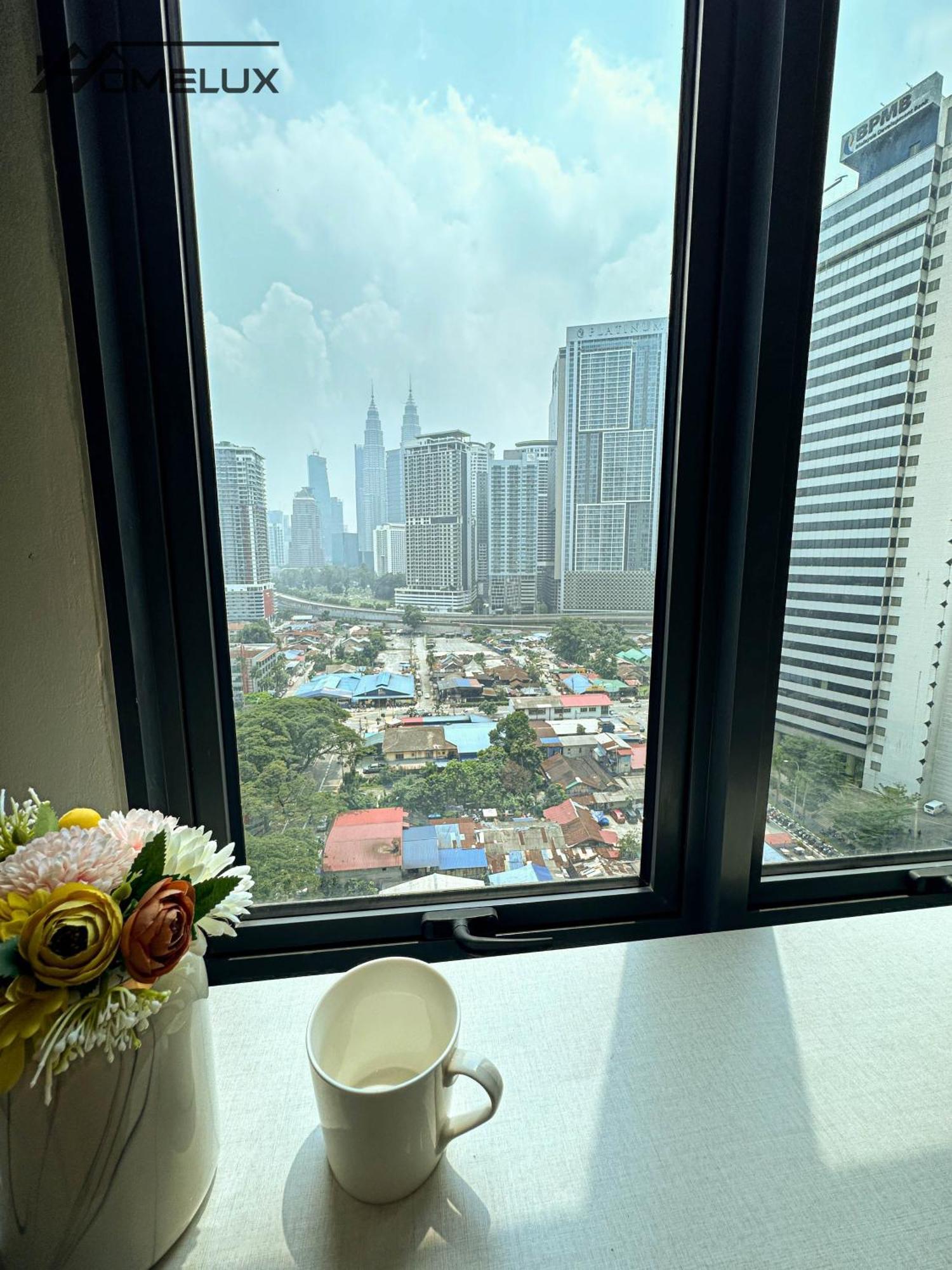 The Colony By Infinitum Best Pool View Klcc Trx Merdeka 118 Kl Tower Kuala Lumpur Eksteriør billede